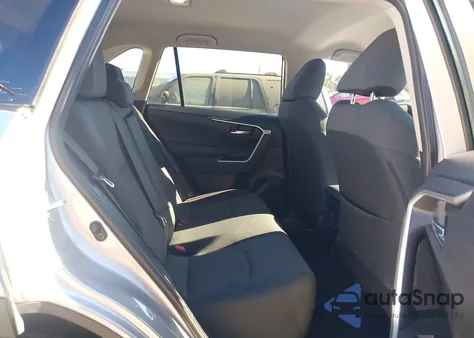 2024 Toyota Rav4 Xle z USA, uszkodzony, nr VIN 2T3W1RFV3RC258019